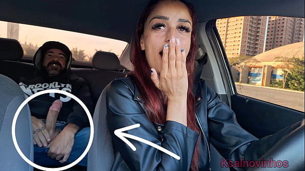 Mulher motorista de aplicativo flagra passageiro se masturbando atrás…E agora?
